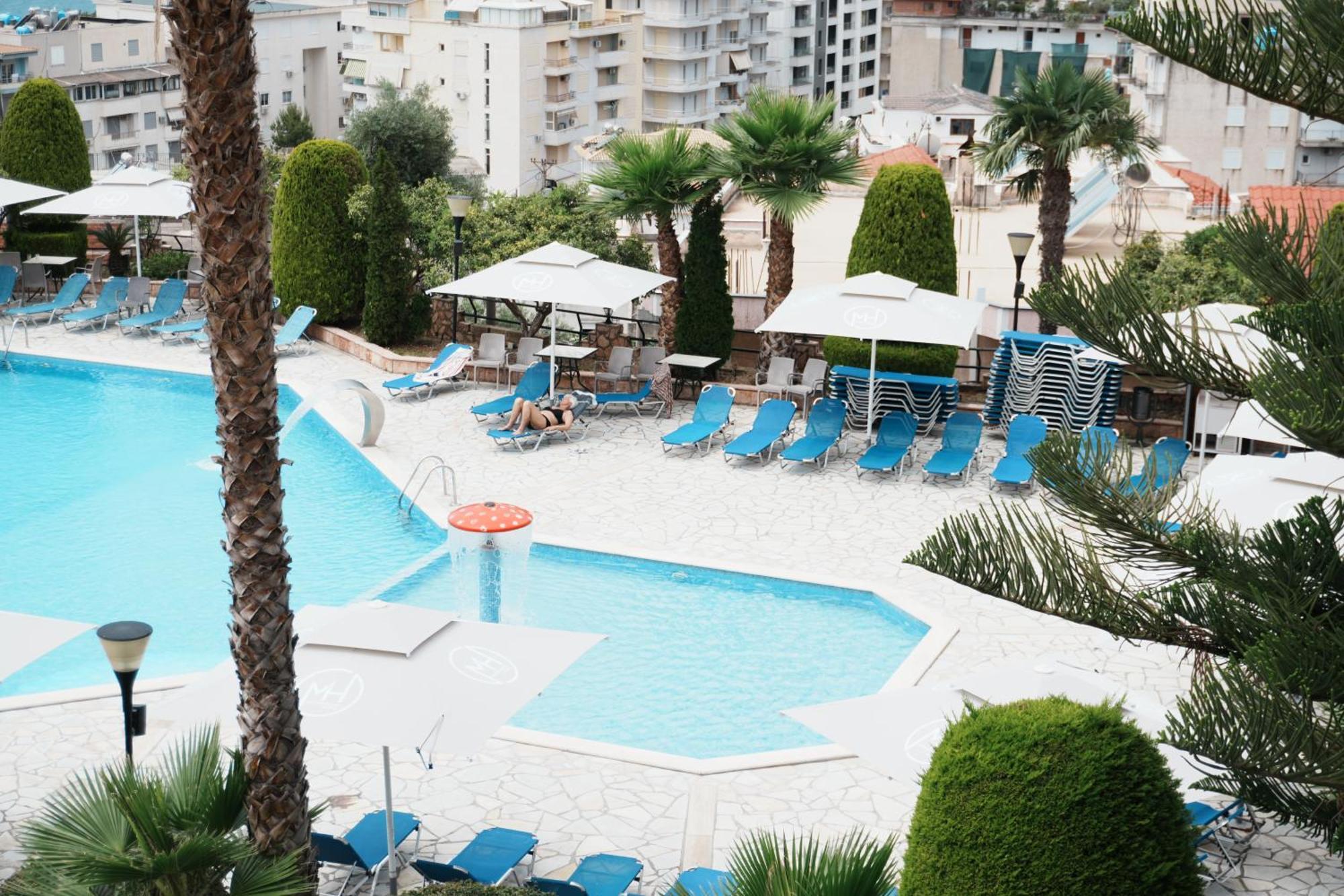 Hotel Mediterrane Саранде Екстериор снимка